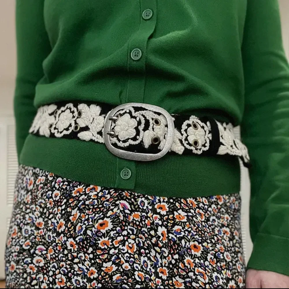 Jenny Krauss Free People - Black/ Cream Two-Tone Handmade Embroidered Wool Belt - Picture 3 of 3